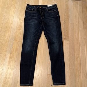 Two by Vince Camuto jeans! Perfect color